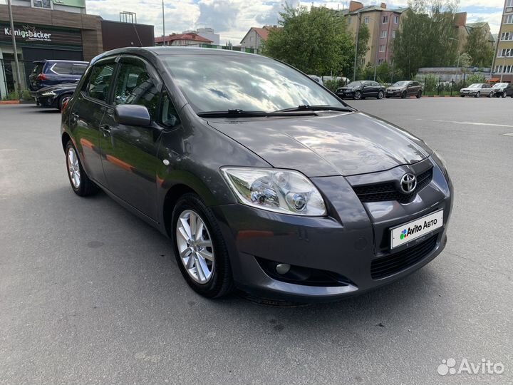 Toyota Auris 1.4 МТ, 2009, 250 000 км