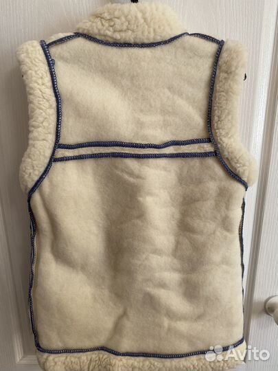 Жилет меховой из натуральной овчины