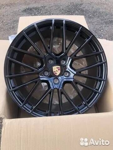 R21 разноширокие на Porsche Cayenne Black 5х130