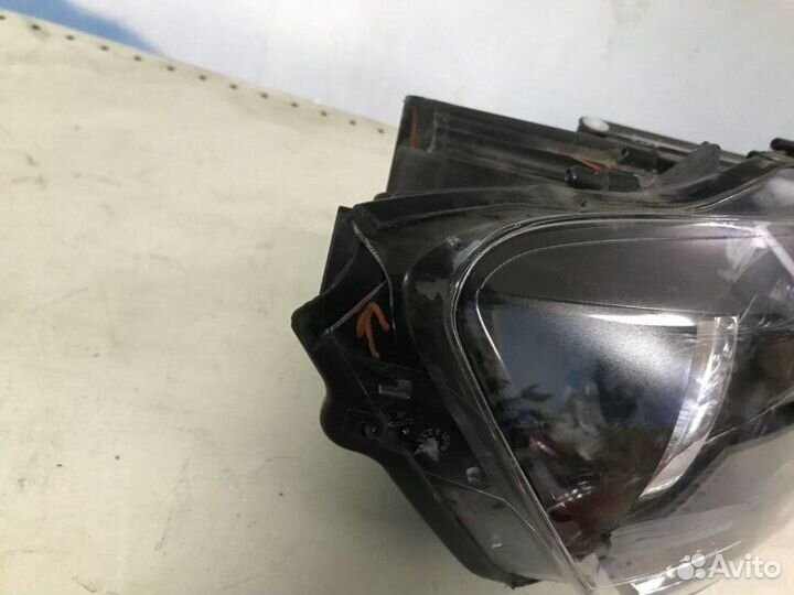 Фара правая Volkswagen Polo