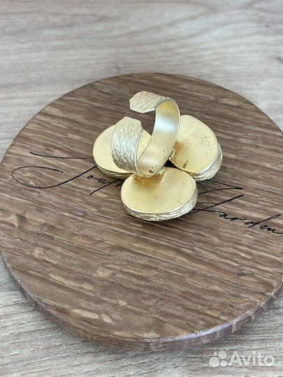 Кольцо с натуральным камнем