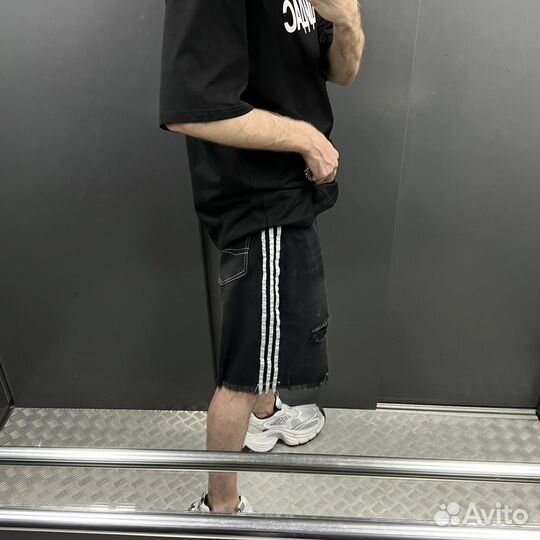 Шорты Adidas x Balenciaga type размера XL