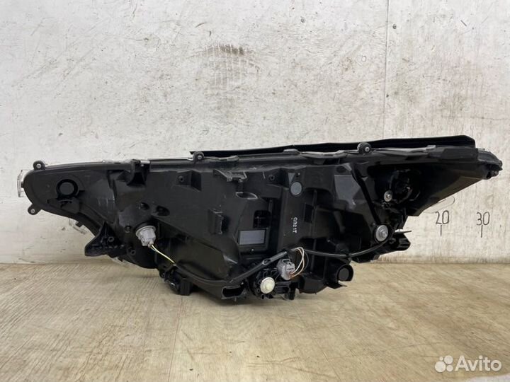 Фара правая Toyota Rav4 XA50 2019 2020 2021 2022