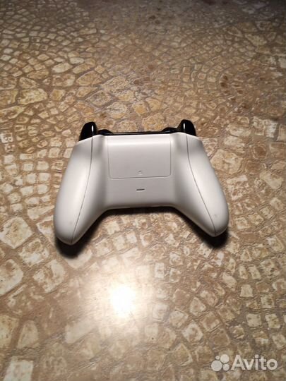 Геймпад xbox one s