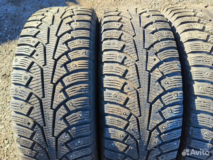 215/65/16 Nokian (5x114.3/66.1)