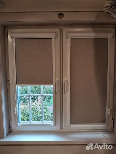 Рулонные шторы с ручным управлением