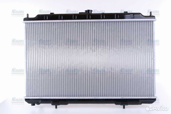 Радиатор охлаждения двс infiniti I30 (1996) 3.0