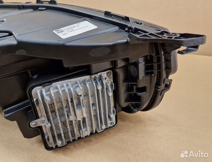 Volvo XC90 II рестайлинг 2019- фара левая