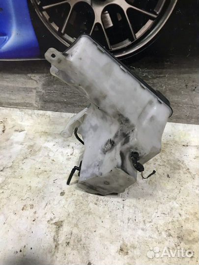 Бачок стеклоомывателя в сборе BMW X5 E53