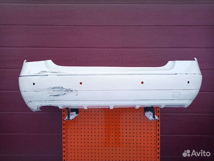 Бампер задний Mercedes Benz 207