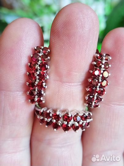 Серебряный комплект с Гранатом