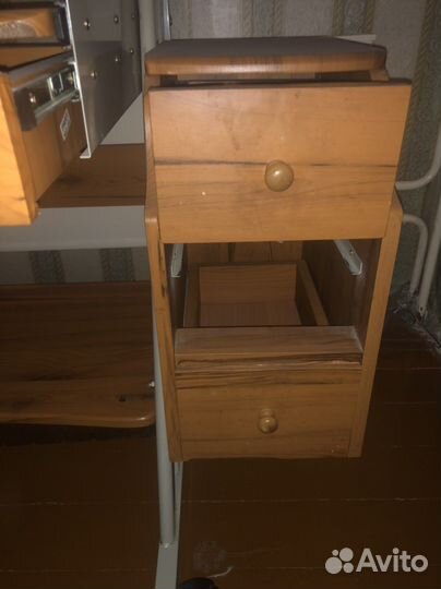 Стол письменный компьютерный