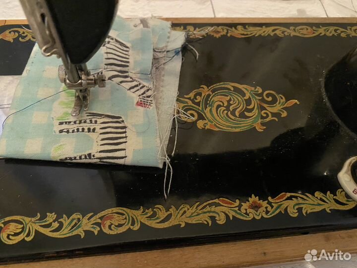 Швейная машина чайка