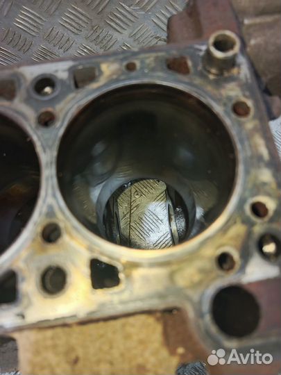 Блок двс Hyundai G4EE 1.4 голый б/у (арт. 2110122Y00)