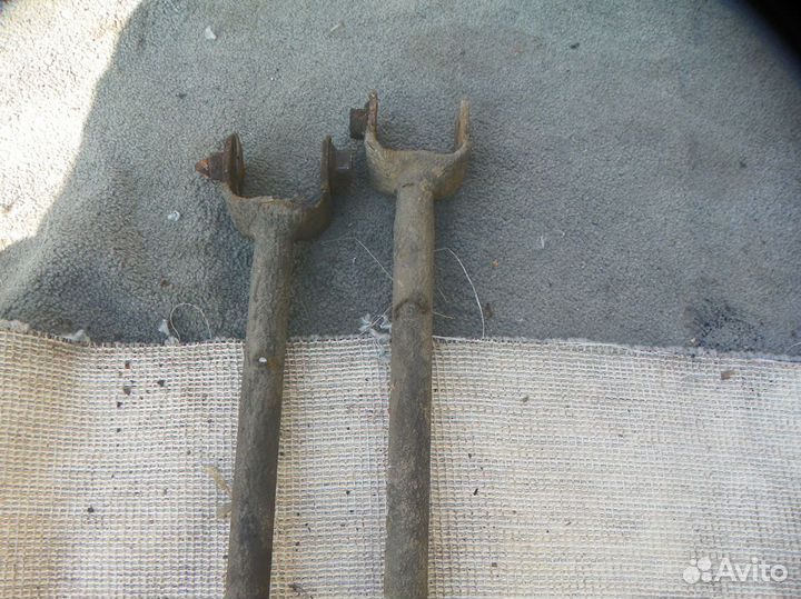 Тяга задняя продольная Hyundai Tucson