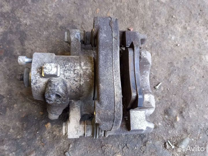 Peugeot 308 задние суппорта