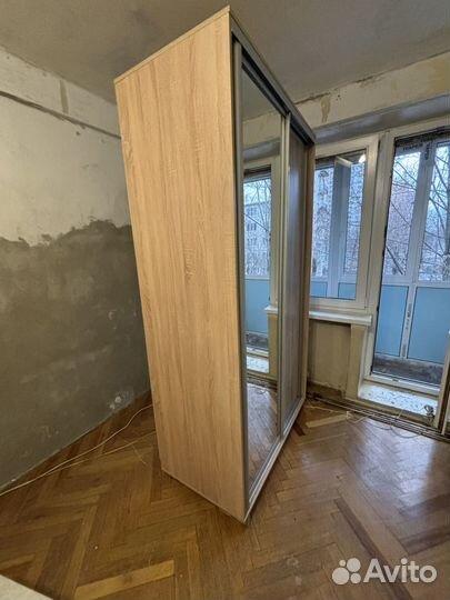 Шкаф купе с зеркалом