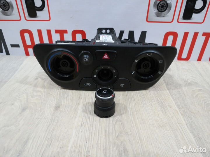 Блок управления отопителем Hyundai Solaris 2