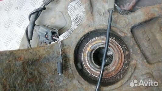 Ступица передняя правая land rover freelander 2 (K