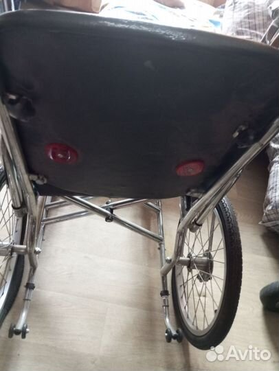 Кресло коляска с ручным рычажным приводом