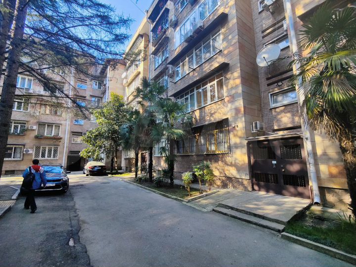 3-к. квартира, 85 м², 4/5 эт.