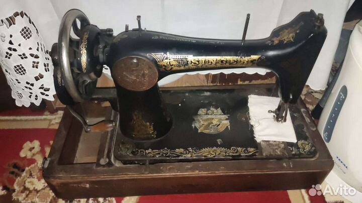Швейная машина Singer