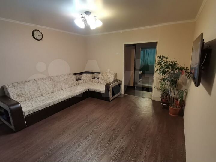 4-к. квартира, 76 м², 7/10 эт.