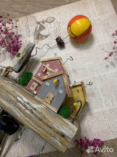 Ключница оригинальная деревянная настенная