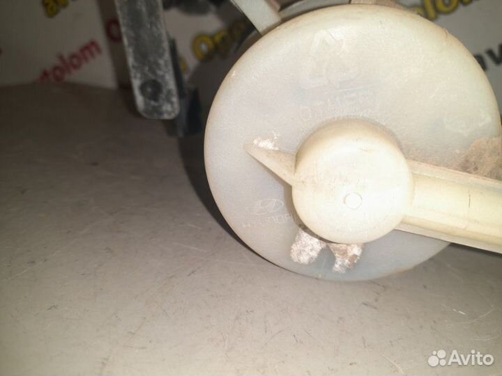 Бачок гур Hyundai Coupe GK 1.6 2000