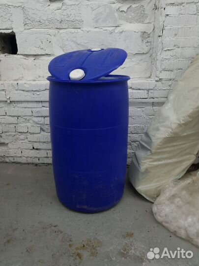 Бочка пластиковая 227 литров б/у