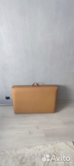 Массажный стол