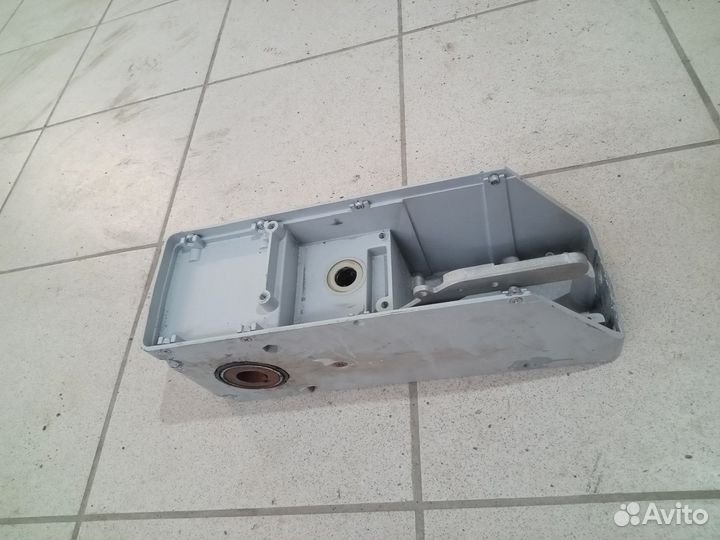 Редуктор автоматических ворот Nice 345х125х110мм