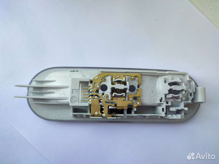 Плафон салонный Nissan Terrano 2018