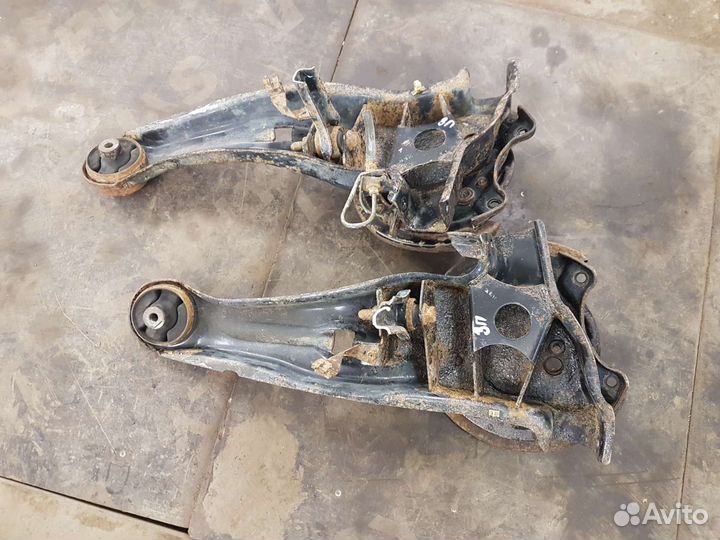 Рычаг задний Mitsubishi lancer 9