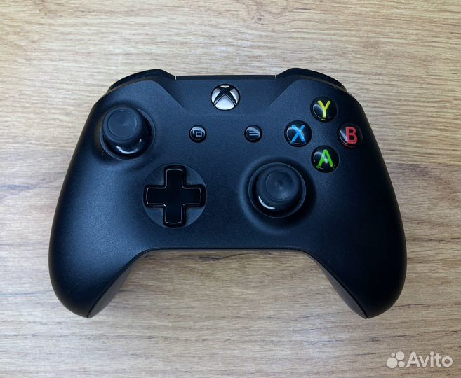 Джойстик xbox One