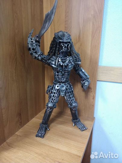 Скульптура из металла Хищник (Predator)