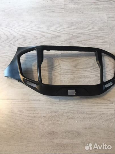 Заглушка аудиосистемы Лада Веста