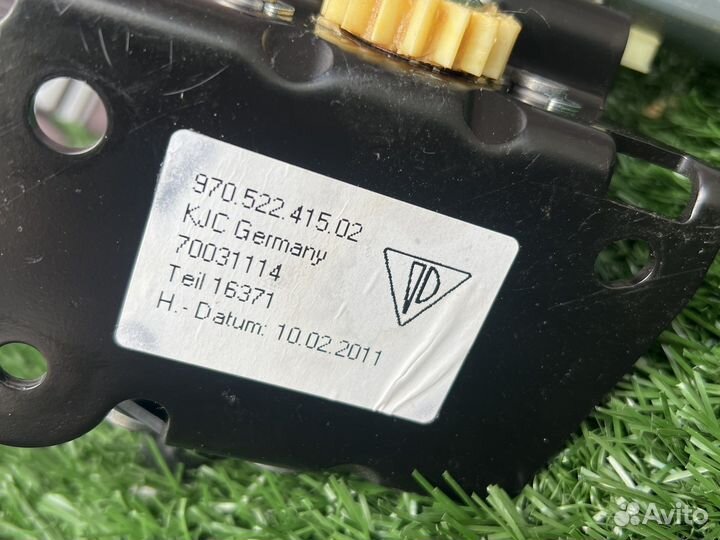 Замок спинки сиденья левый Porsche Panamera