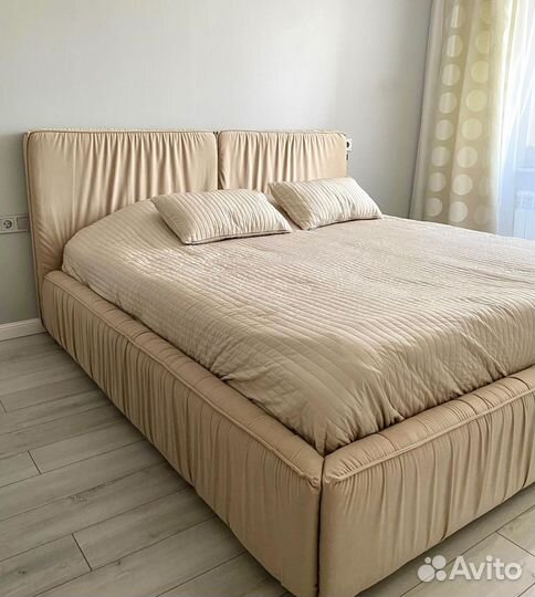 Кровать двухспальная loft