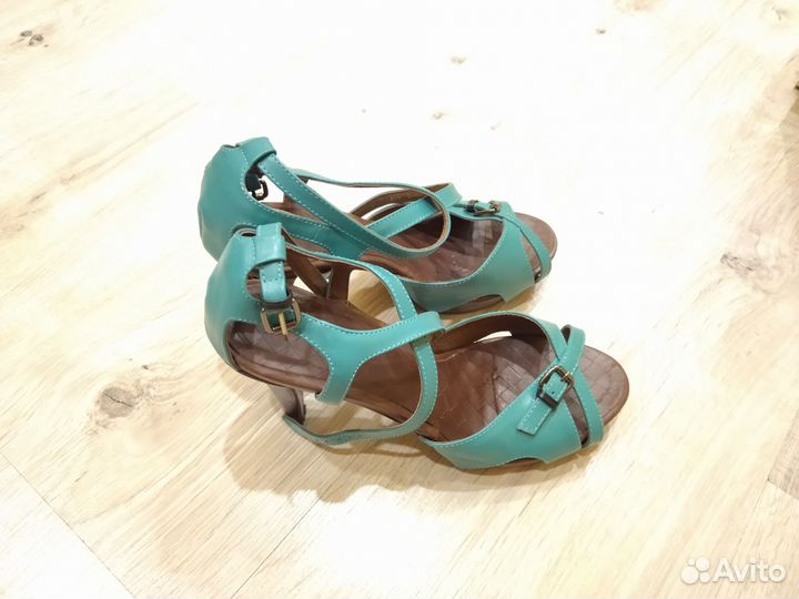 Босоножки женские 38 размер