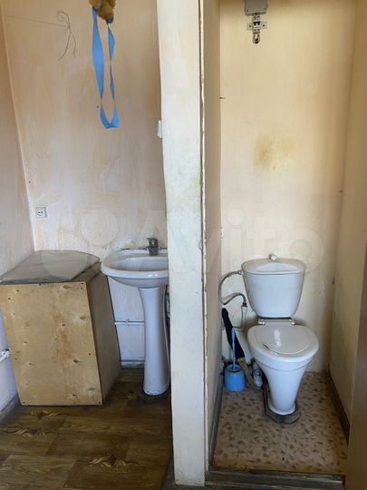 Комната 8 м² в 1-к., 1/2 эт.