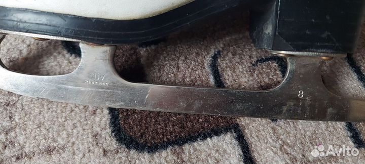 Коньки фигурные