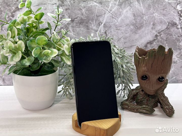 iPhone 11 Pro Max, 64 ГБ