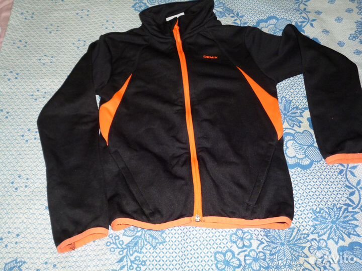 Спротивная кофта