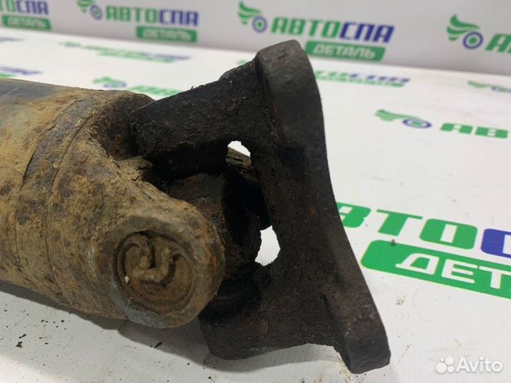 Карданный вал задний Nissan Navara внедорожник