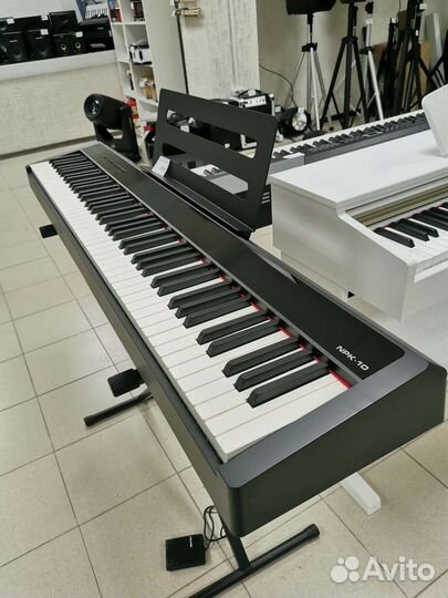 Nux Cherub NPK-10-BK Цифровое пианино, черное