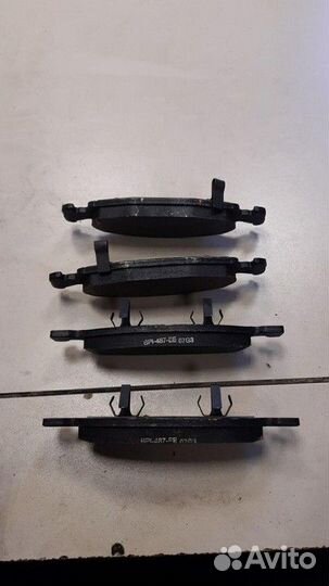 Колодки тормозные передние Jeep Grand Cherokee