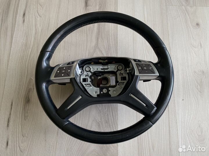 Руль на mercedes w212 w204