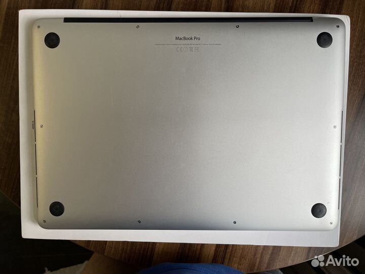 Macbook pro 15 mid 2015