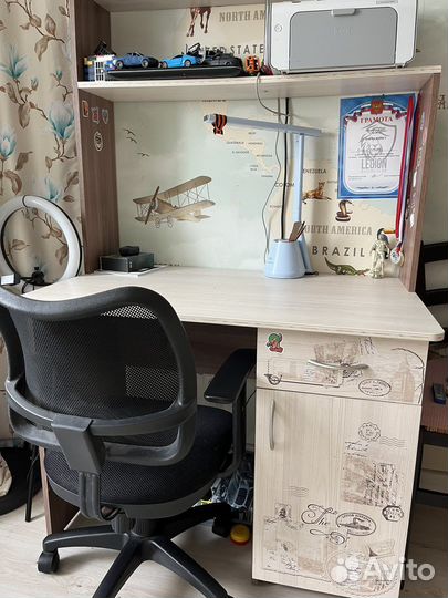 Компьютерный стол + стул